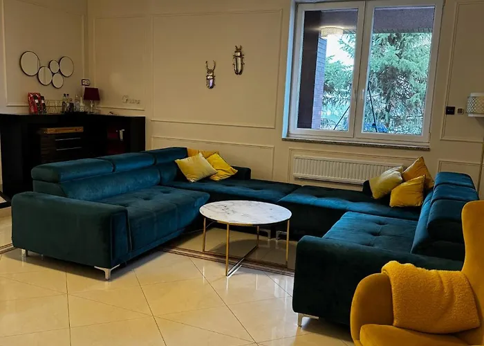 فيلة Premium & Garden Glincz