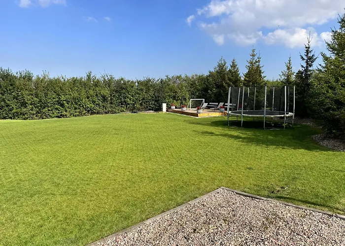 فيلة Premium & Garden