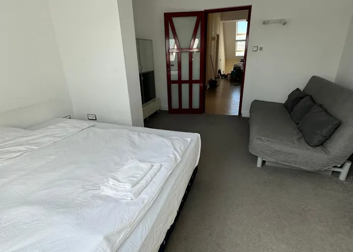 Premium & Garden فيلة